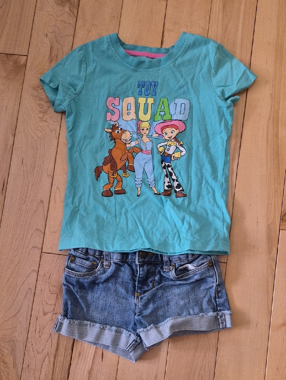 Girls Size 4 Toy Story Tee and Joe Fresh Shorts